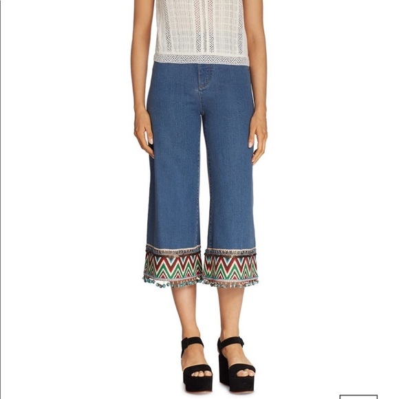 Alice and Olivia embroidered cropped jeans - Picture 3 of 6